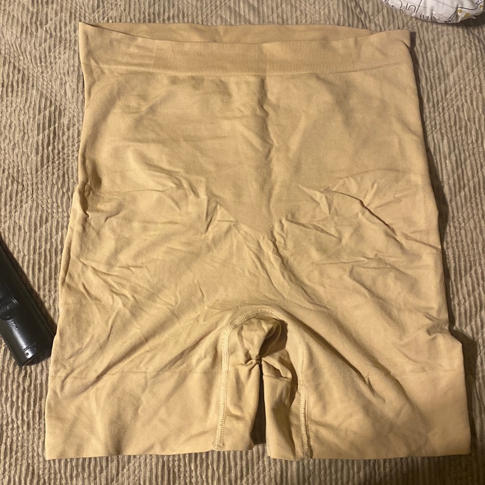 Maternity shapewear large